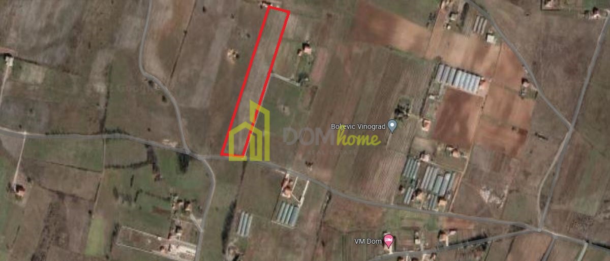 Plac 10990m2, Mataguži